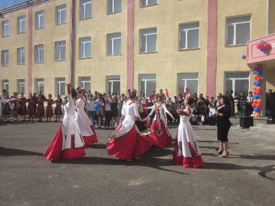 ՎԱՂԱՇԵՆԻ ՄԻՋՆԱԿԱՐԳ ԴՊՐՈՑ